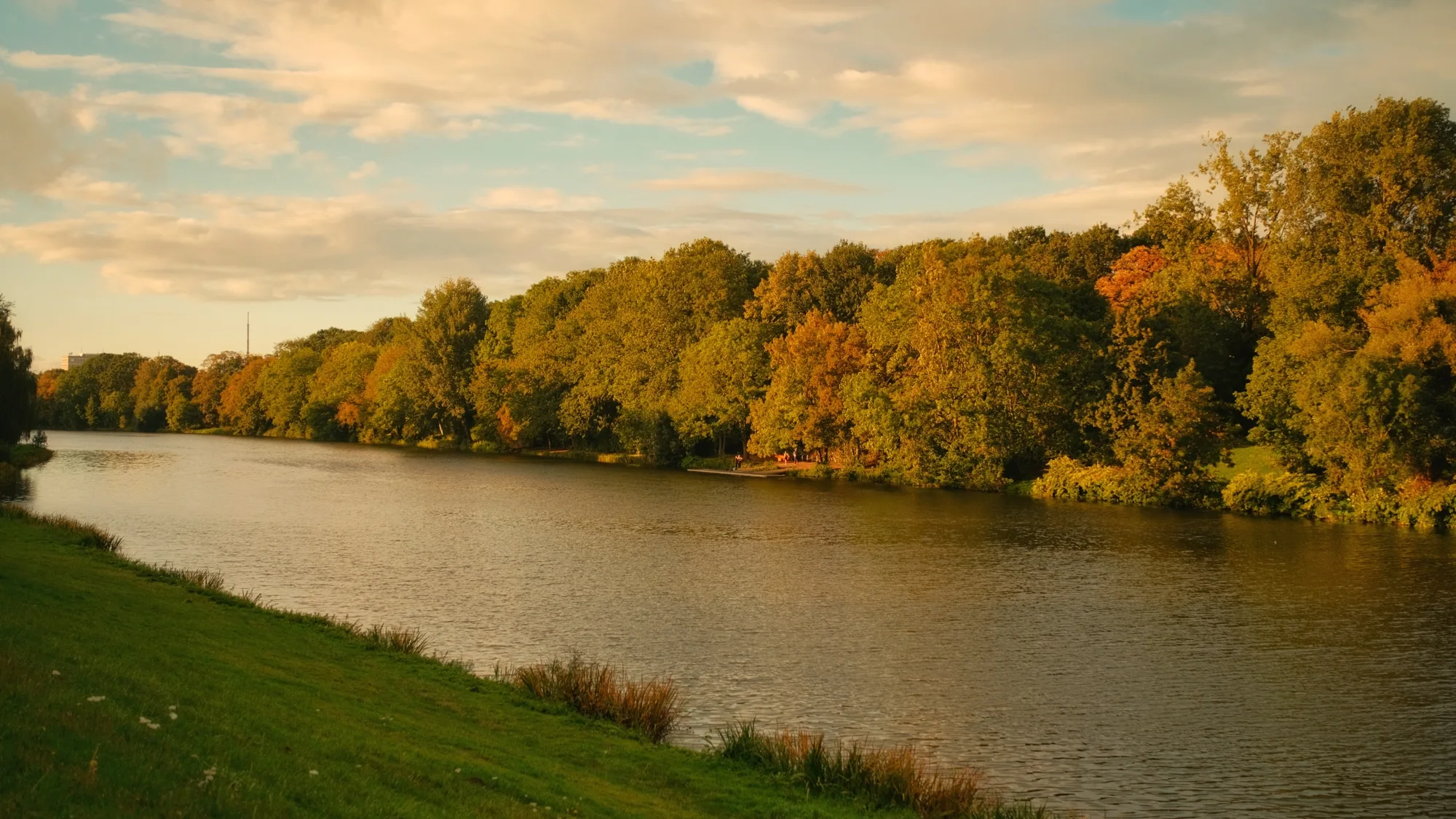 Reudiger: Ob man wohl langsam merkt, dass es Herbst wird?